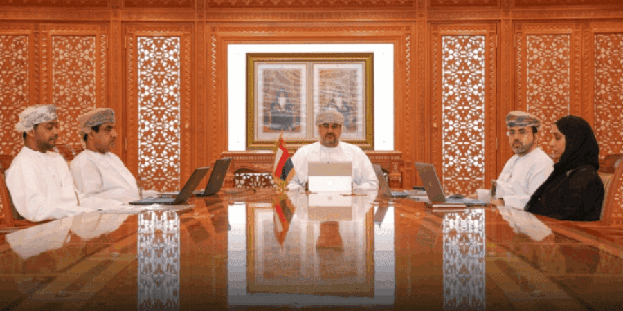 عقد من دولة الكويت