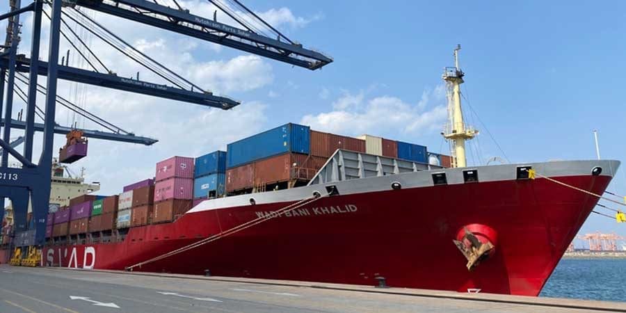 "كريدت عُمان"