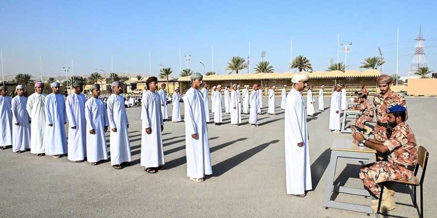 دفعة جديدة من المواطنين (ذكور/ إناث) للتدريب العسكري