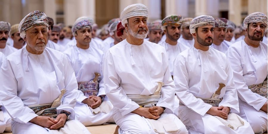 أدّى حضرةُ صاحبِ الجلالةِ السُّلطان هيثم بن طارق المعظم حفظهُ اللهُ ورعاهُ صلاة العيد بجامع السُّلطان قابوس بولاية نزوى بمحافظة الدّاخلية.