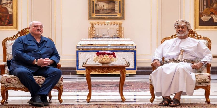 جلالةُ السُّلطان المُعظّم يستقبلُ الرئيس البيلاروسي