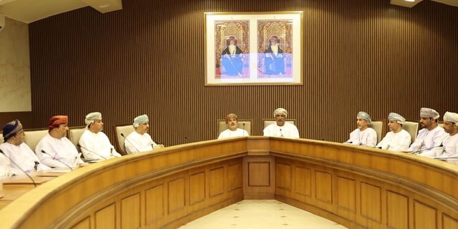 ناقش اللقاء المشروعات القائمة بالمحافظة وموقفها التنفيذي، واحتياجات المحافظة من المشاريع المستقبلية في قطاع النقل واللوجستيات