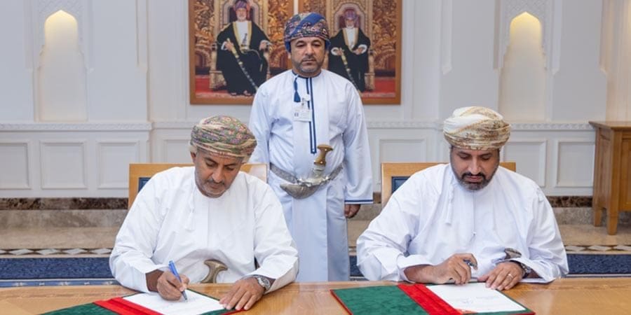 جانب من توقيع برنامج التعاون مع الهيئة العامة