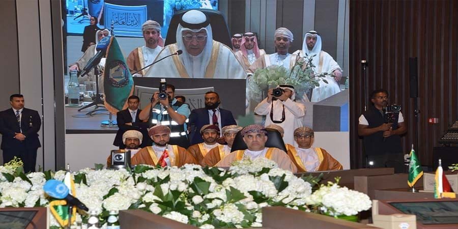 عقد بالعاصمة الكويت