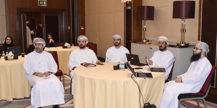 يشارك في المختبر أكثر من 116 مشاركا من مختلف المؤسسات الحكومية ومؤسسات القطاع الخاص والقطاع الأكاديمي