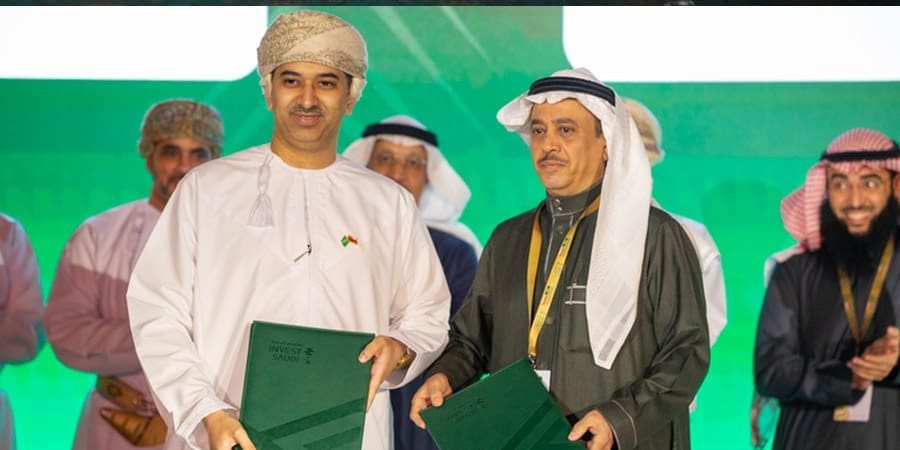 جانب من توقيع المذكرات والإتفاقيات