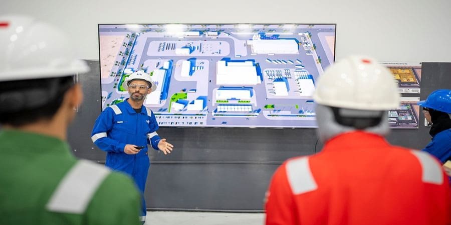 زيارة ميدانية لطلبة جامعة نزوى