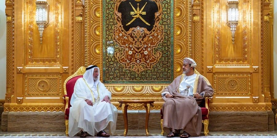 جلالة السُّلطان المعظّم يستقبل حاكم الشارقة
