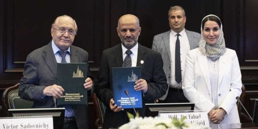 وفد جامعة السلطان قابوس