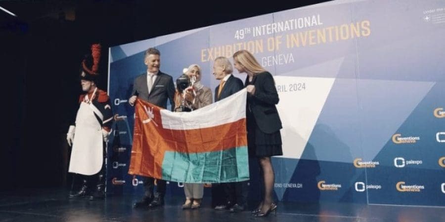 المبتكرتان العُمانيتان