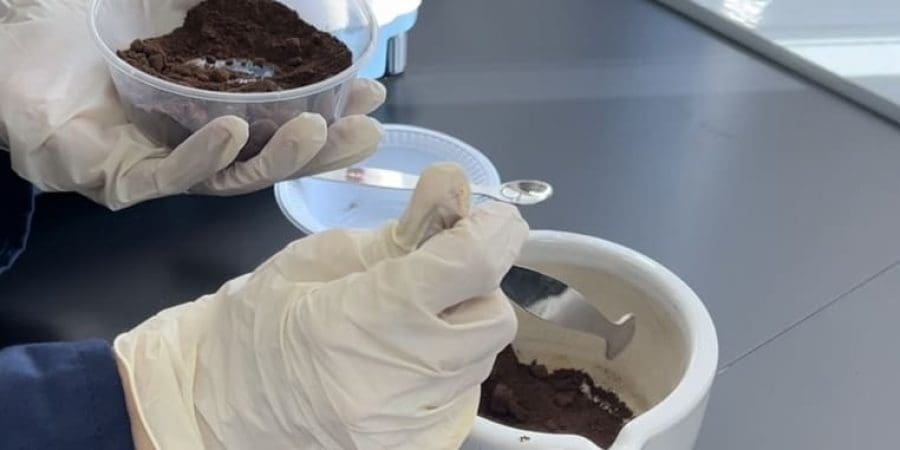 مشروع تحويل مخلفات القهوة