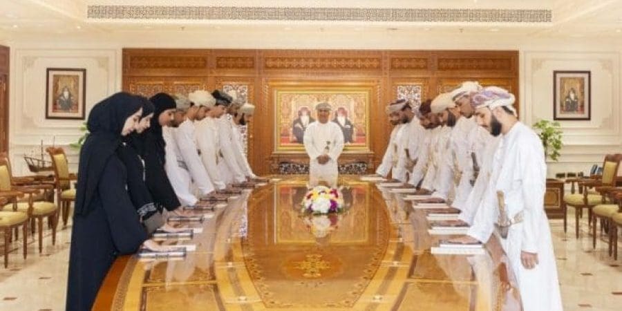 أعضاء جهاز الرقابة المالية والإدارية للدولة.