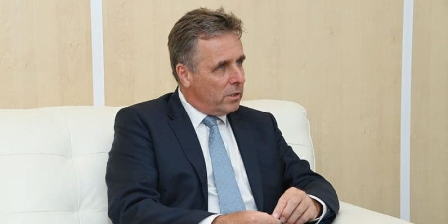 بيتر رادميكر نائب المدير الإقليمي للدول العربية