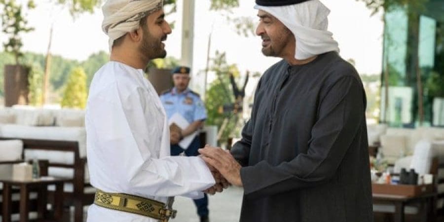 رئيس دولة الإمارات يستقبل سمو السيد ذي يزن

( Abdulla Al Neyadi / UAE Presidential Court )
---
