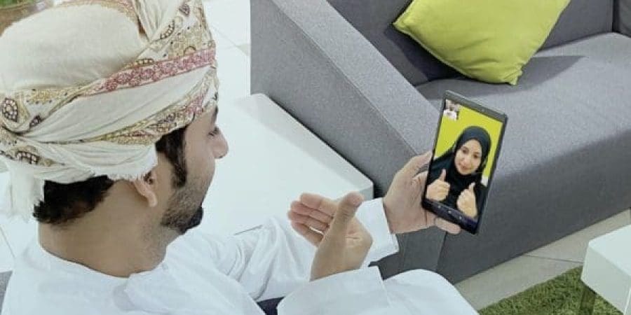أول تطبيق عُماني يحصل على جائزة مدى - ألكسو